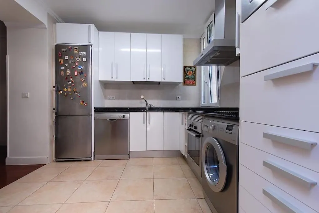 Apartamento En Casa Con Jardin + Garaje. E-Bi-201 Apartment Bilbao
