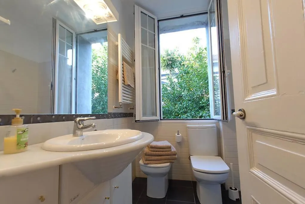 Apartamento En Casa Con Jardin + Garaje. E-Bi-201 Apartment Bilbao 0*,  Spain