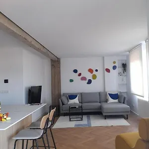 Moderno Y Sofisticado Con Vistas A La Ciudad Apartment