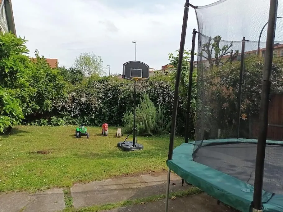 Apartamento En Casa Con Jardin + Garaje. E-Bi-201 Apartamento Bilbau Espanha