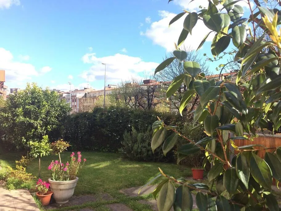 Apartamento En Casa Con Jardin + Garaje. E-Bi-201 Apartment Bilbao